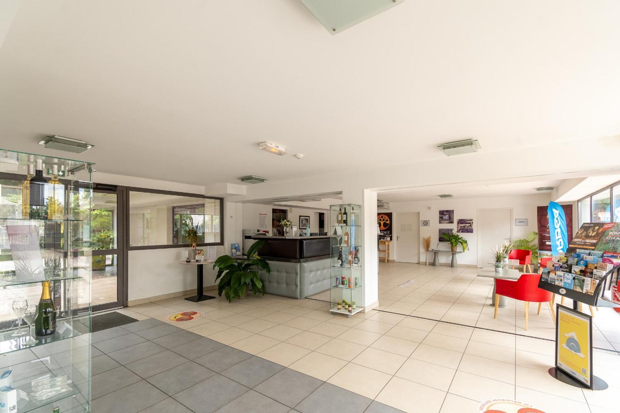 Le Petit Patio Fleuri Aparthotel Eguilles Ngoại thất bức ảnh