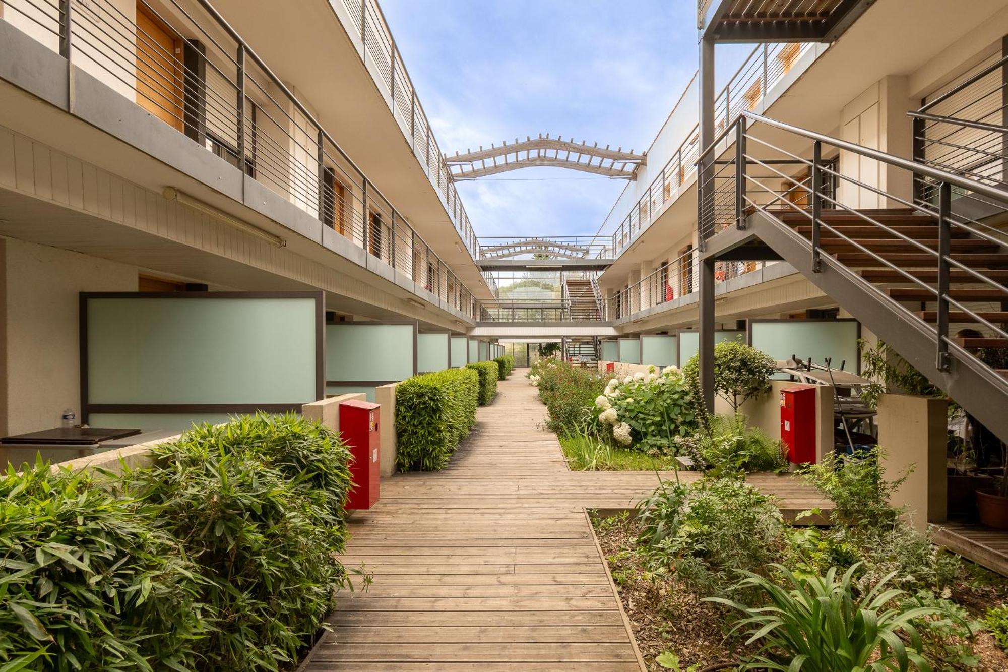 Le Petit Patio Fleuri Aparthotel Eguilles Ngoại thất bức ảnh